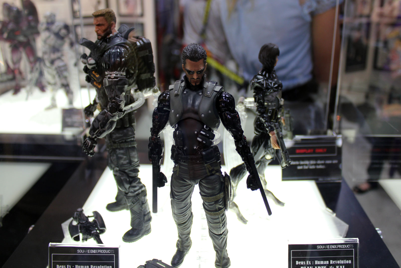 Illustration for article titled Batman, Master Chief, Solid Snake & Sam Gideon are Square Enix's Newest, Most Beautiful Action Figures